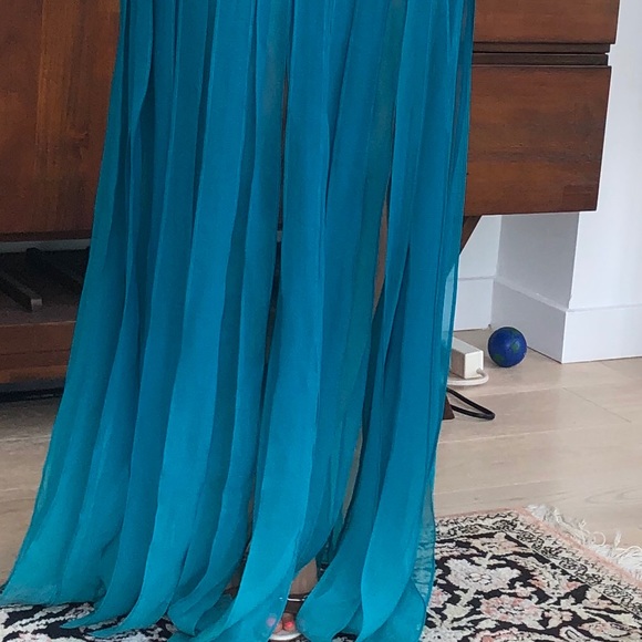 TURQUOISE GOWN - Picture 1 of 4